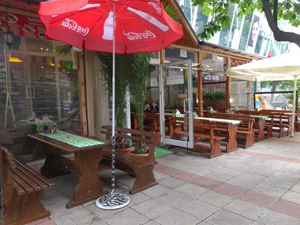 Family Hotel Four Seasons Tsarevo Εξωτερικό φωτογραφία