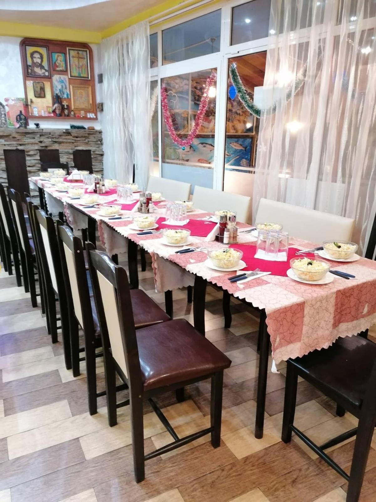 Family Hotel Four Seasons Tsarevo Εξωτερικό φωτογραφία